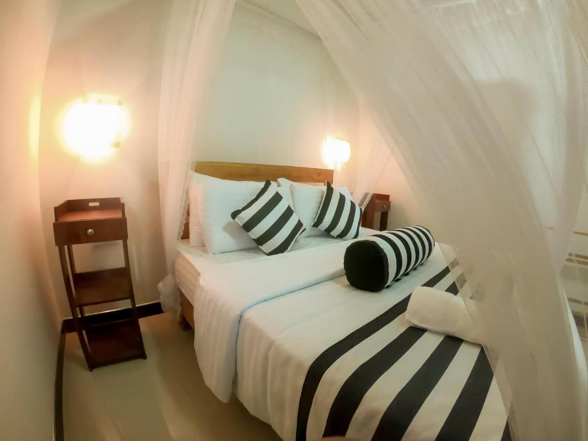 Ritz Inn Ella Εξωτερικό φωτογραφία
