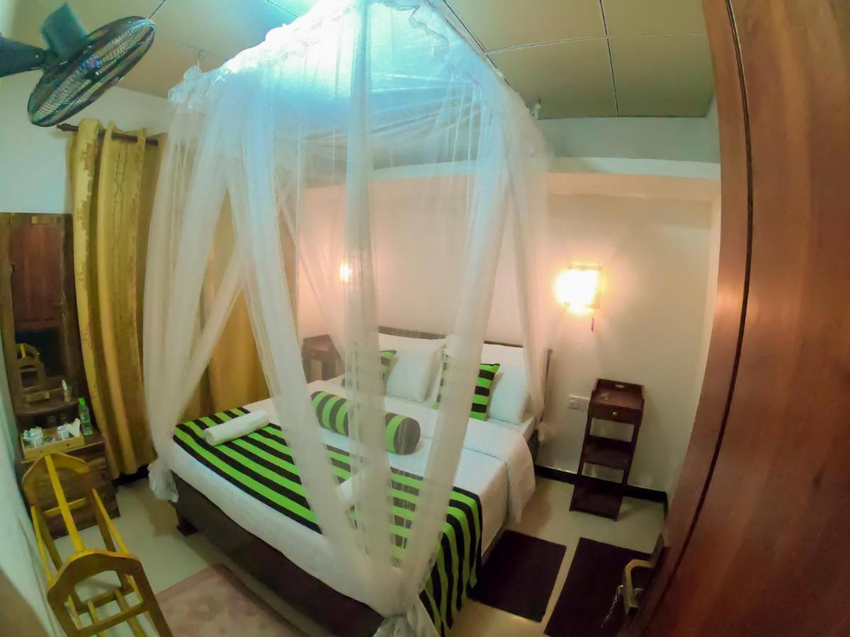 Ritz Inn Ella Εξωτερικό φωτογραφία