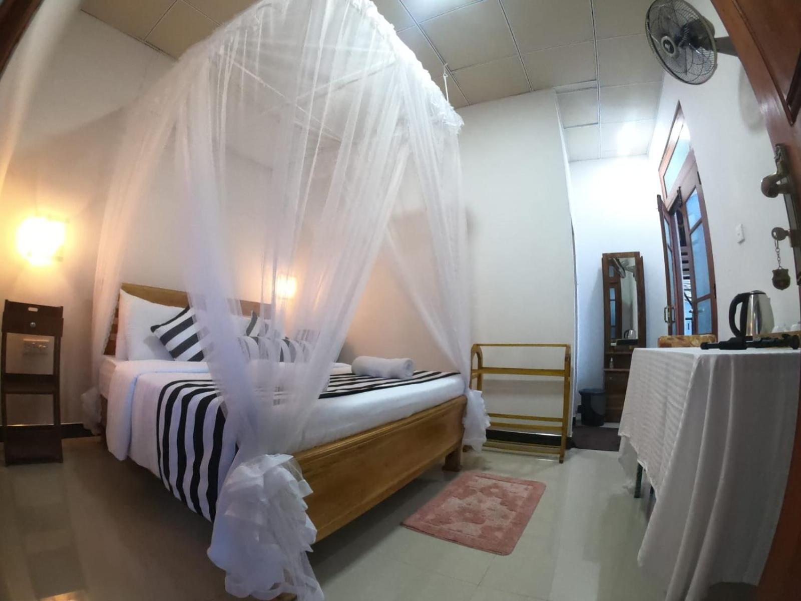 Ritz Inn Ella Εξωτερικό φωτογραφία