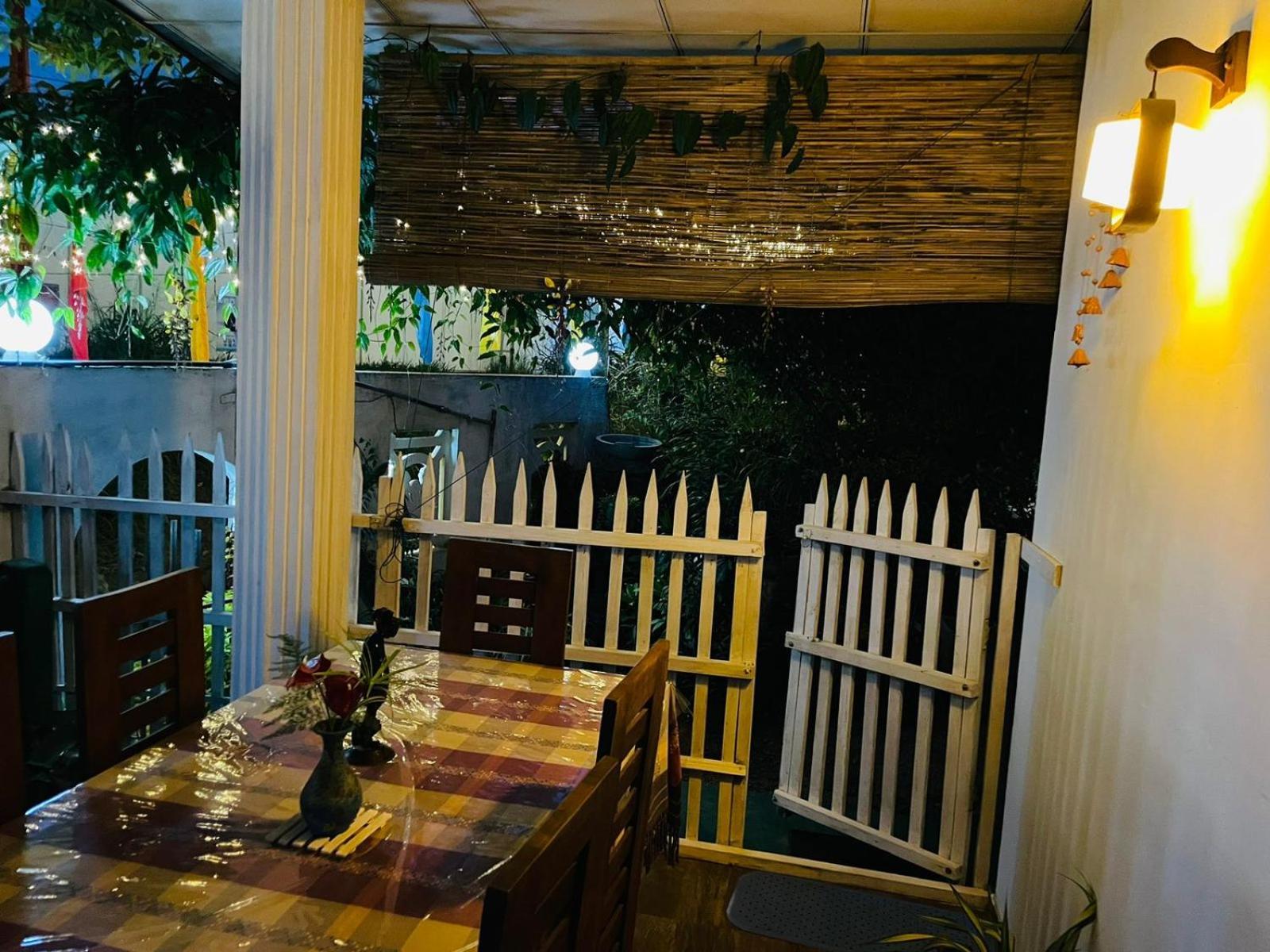 Ritz Inn Ella Εξωτερικό φωτογραφία